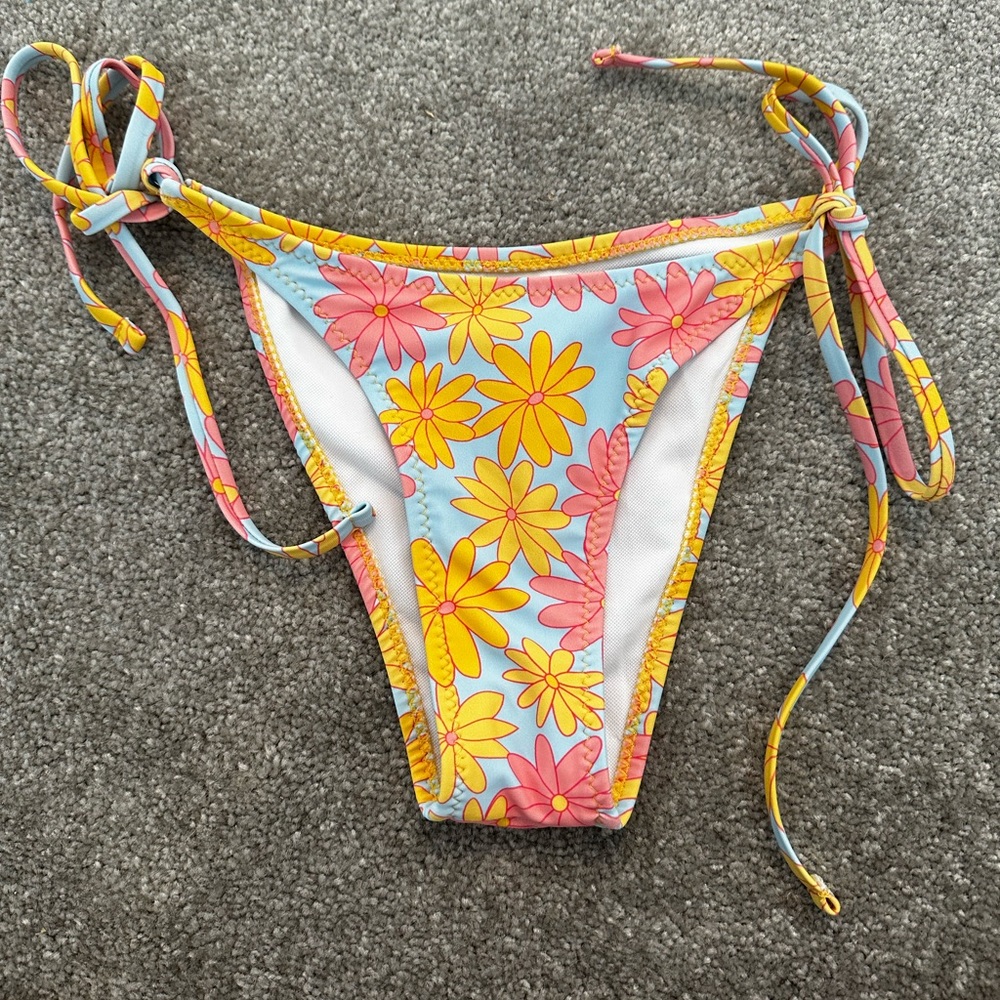 Flower print bikini set brand new unworn